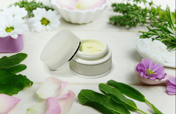 Why organic skincare? 5 benefits of using natural products?